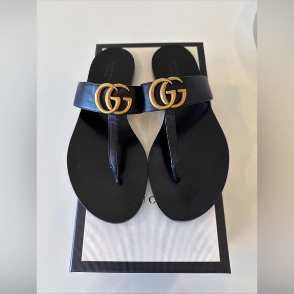 Gucci GG BLACK Marmont Leather Thong Sandals Flat Shoes Authentic EU 37 US 7 - Picture 1 of 11